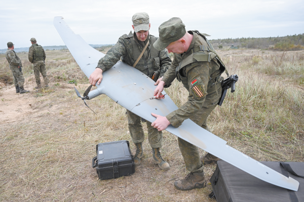 A策略 无人机事件持续发酵, 俄媒体质疑欧洲做局, 波兰同意北约军队进驻